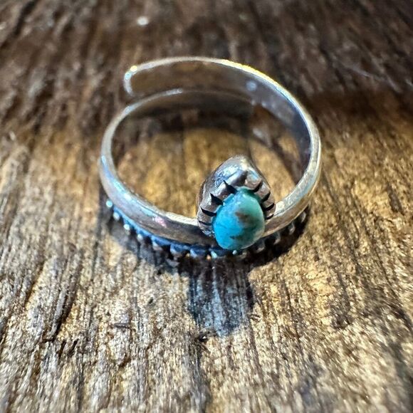Native American Bipana Turquoise Ring, Genuine Sterling Silver & Turquoise Ston - Picture 7 of 10